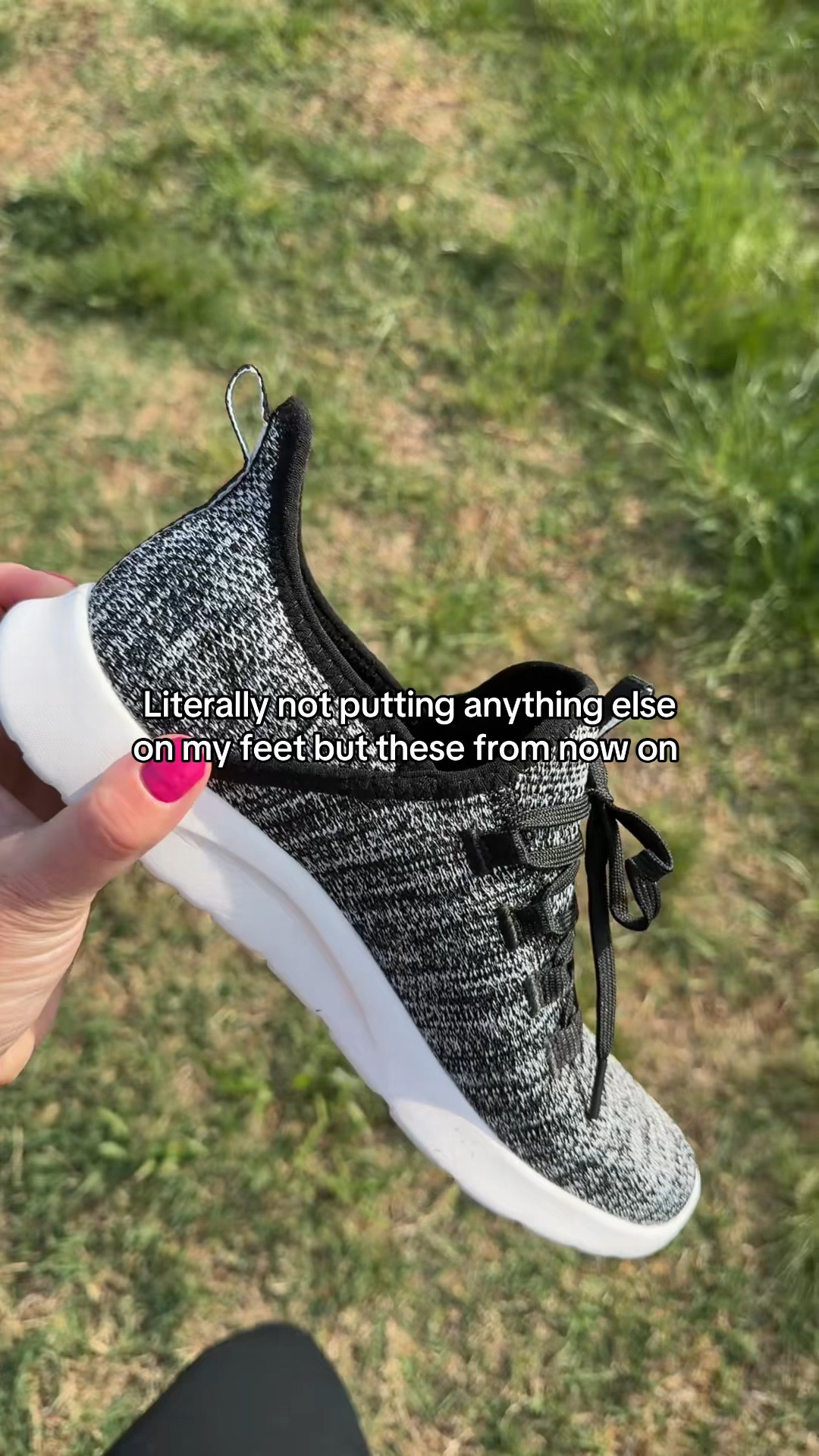 These shoes feel like NB’s and are so lightweight and comfortable 🙌🏽 Very true to size and the heel is super cushioned. #walkingshoe #tennisshoe #sneakers 

#LTKActive