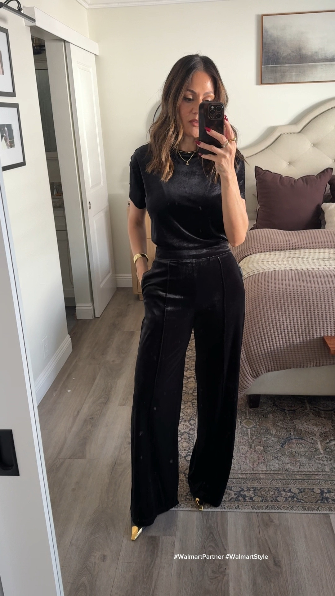 @WalmartStyle came through for today’s holiday look!🤌🏻🖤 wearing small in pants and XS in top 


#WalmartPartner #WalmartStyle 

#LTKGiftGuide #LTKHoliday #LTKgrwm