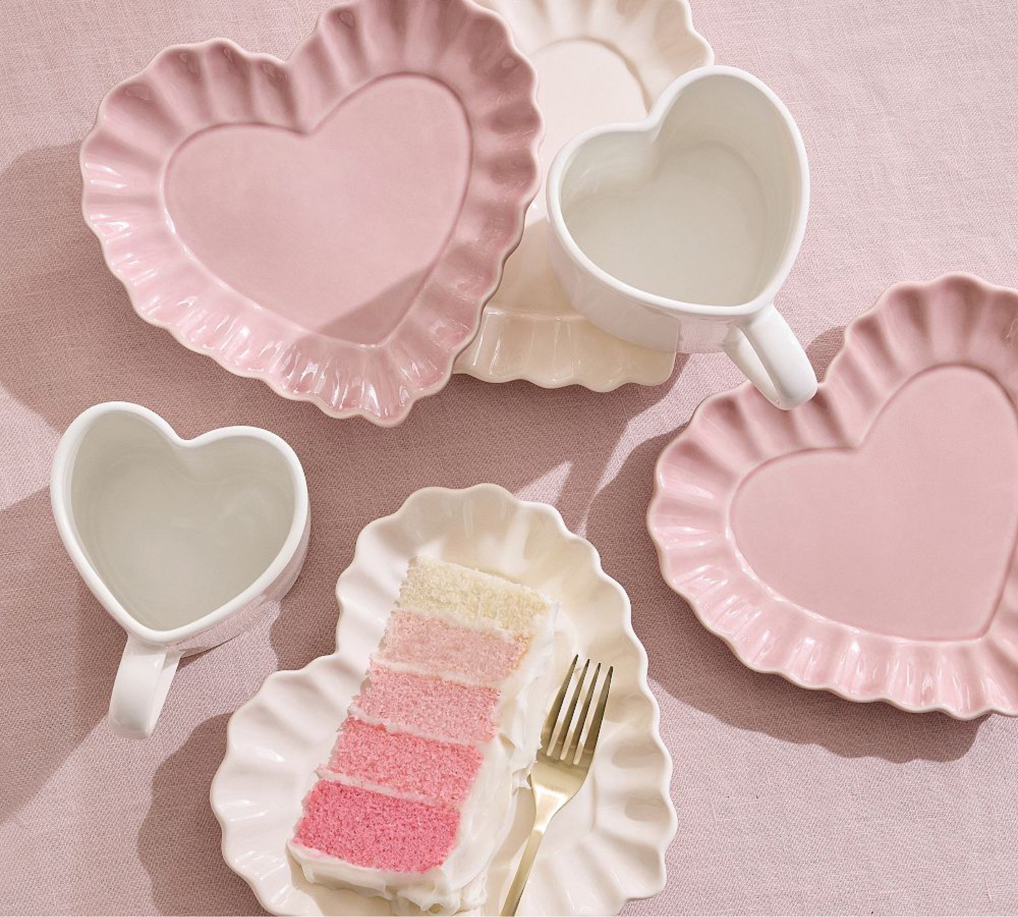 Heart dishes, Valentine’s Day 

#LTKHome #LTKSaleAlert #LTKFindsUnder50