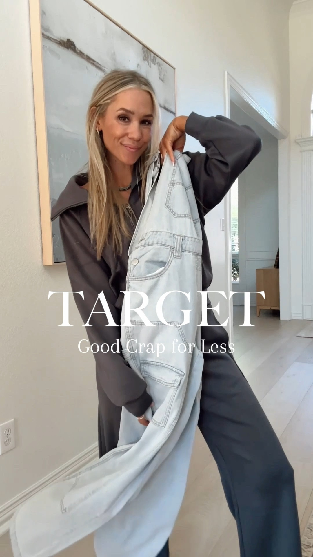 Girls, we need a freaking moment of silence for these ✨$38✨ Baggy Denim Overalls!🙌🏻 Still shocked at the price. I need to get the white & light brown ones too. 🤍 $38 for a trendy // quality // statement piece is HARD TO COME BY! Grab a pair to have on hand next time you want an easy, killer outfit.

Size: S // tts // 5’5” 