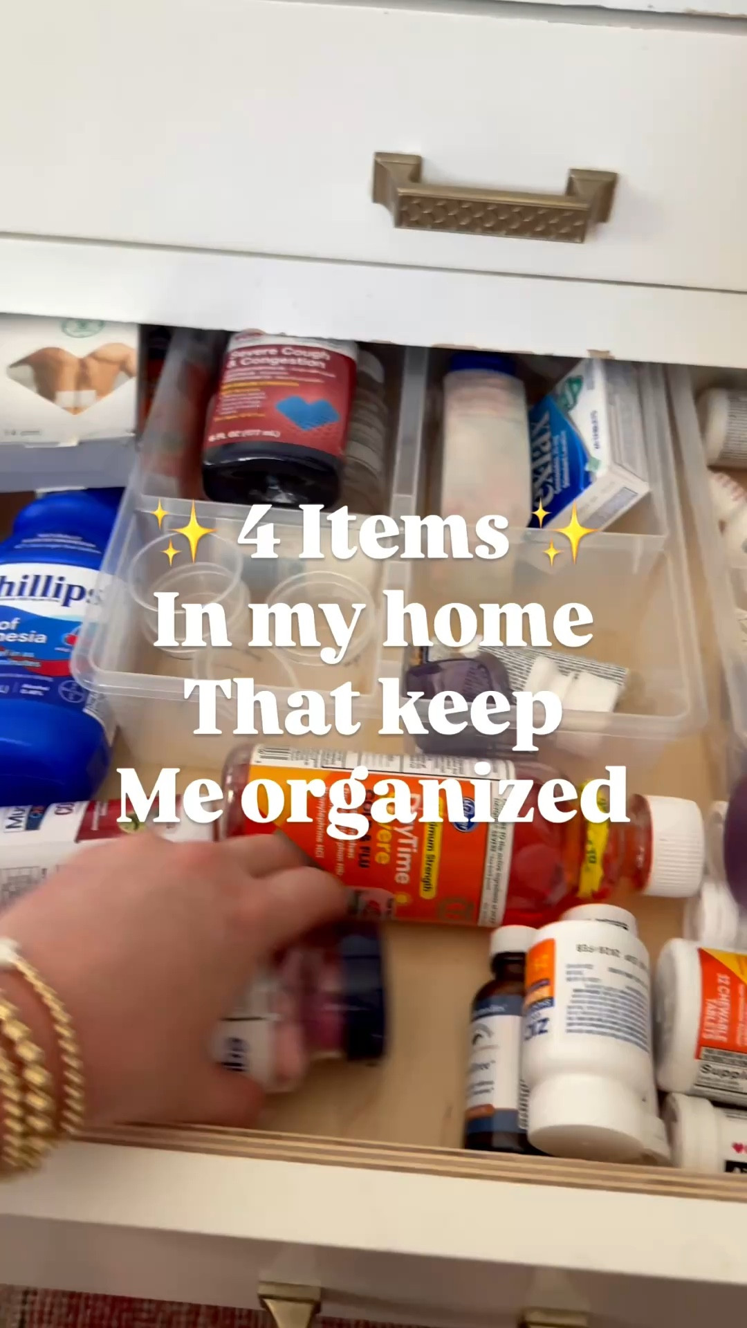 These 4 things keep my house from becoming a mess 😮‍💨

Simple home organization finds that make daily life way easier.

#LTKHome #LTKdayinmylife #LTKmomlife