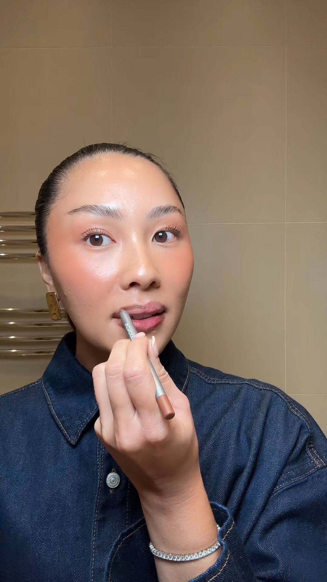 Perfect lip color for fall 
Stain - dark cherry
Liner - walnut 
Gloss - chai macaron 

#LTKgrwm #LTKFindsUnder50 #LTKBeauty