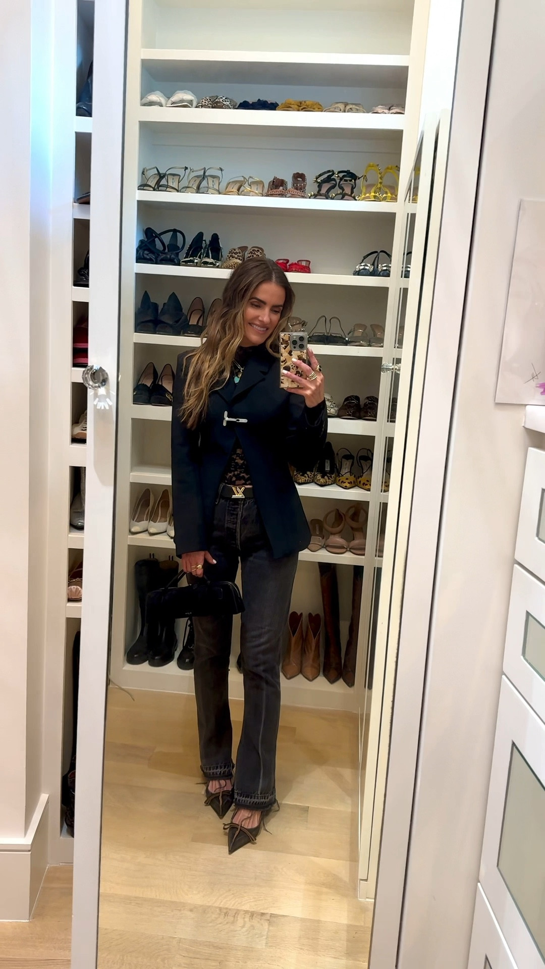 gno wearing this chic, updated black blazer🖤♠️

with a beautiful lace top (that cones in 3 colors & you won’t believe the price), vintage denim, kitten heels & suede bag too! 

#LTKootd #LTKWorkwear #LTKSaleAlert