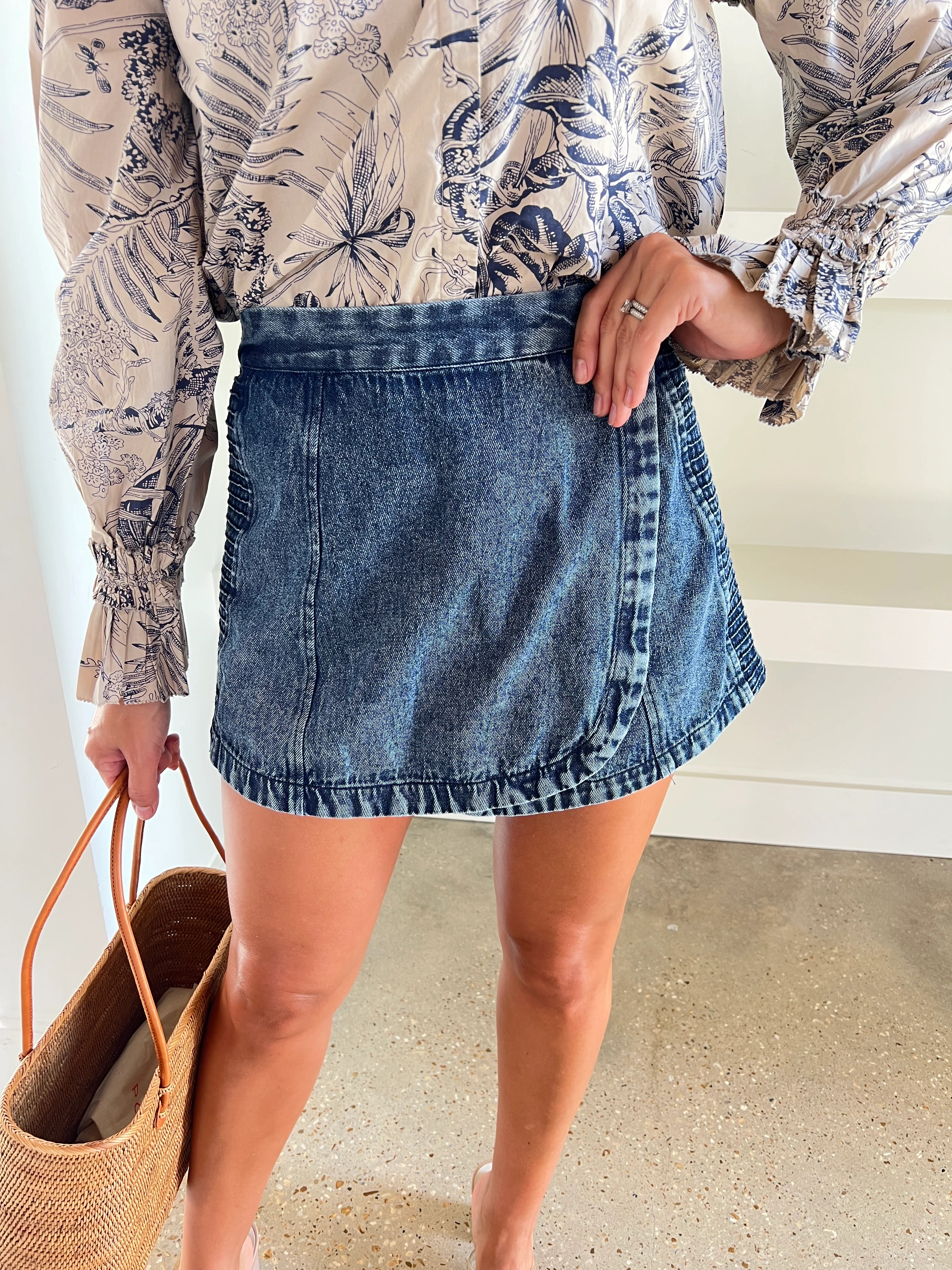 Guinness Denim Johanna Mini Skort | Amor lafayette