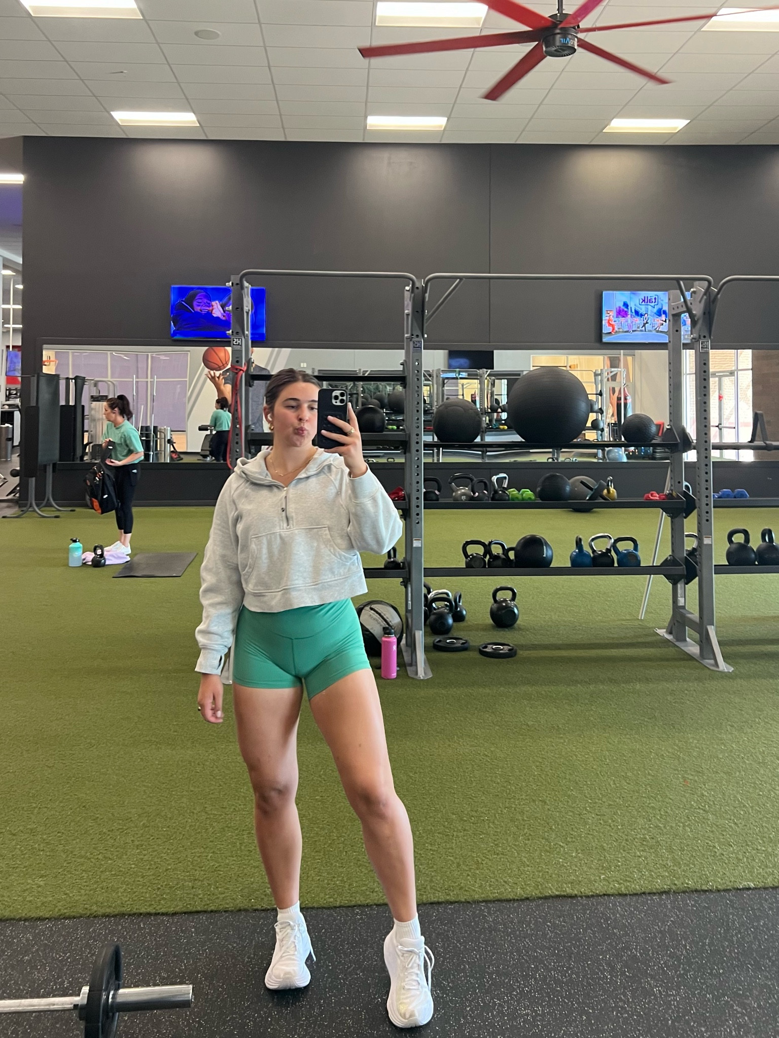 workout fit of the daaaay 💚 