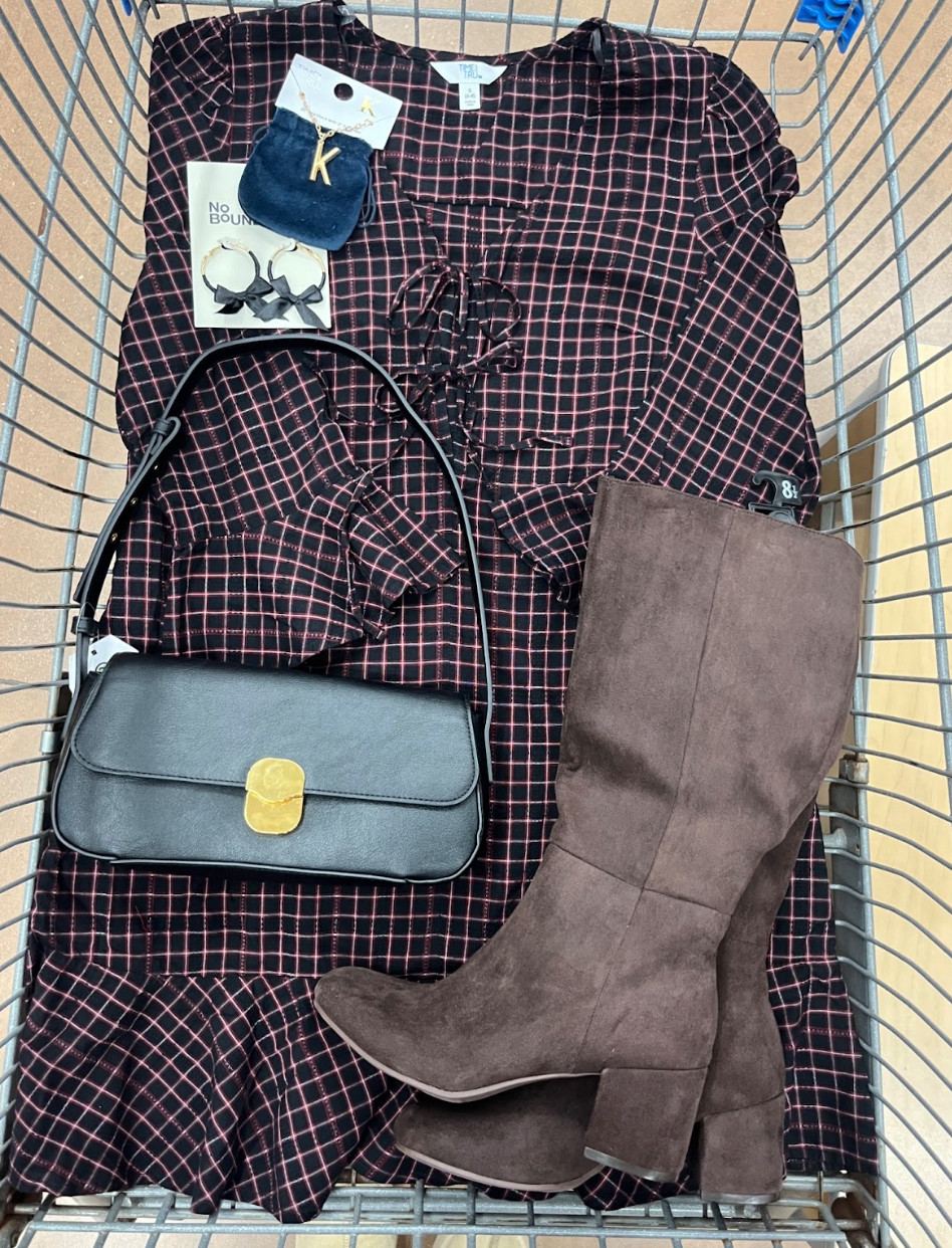 Walmart fall and winter dress with a structured black and gold bag and chocolate brown suede boots! In love with the bubble necklace and bow earrings! 

 