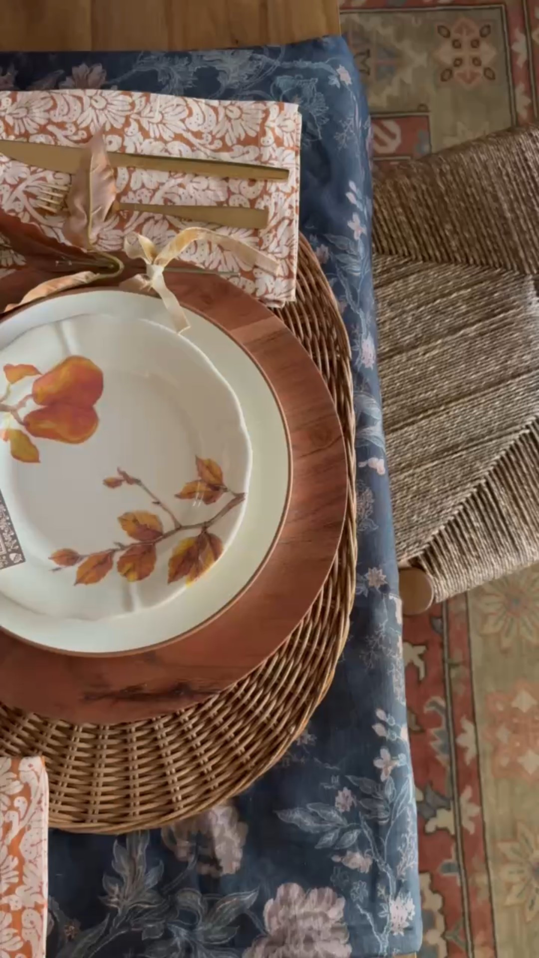 Cozy fall dining table 🍂

#LTKHome #LTKFindsUnder50 #LTKSeasonal