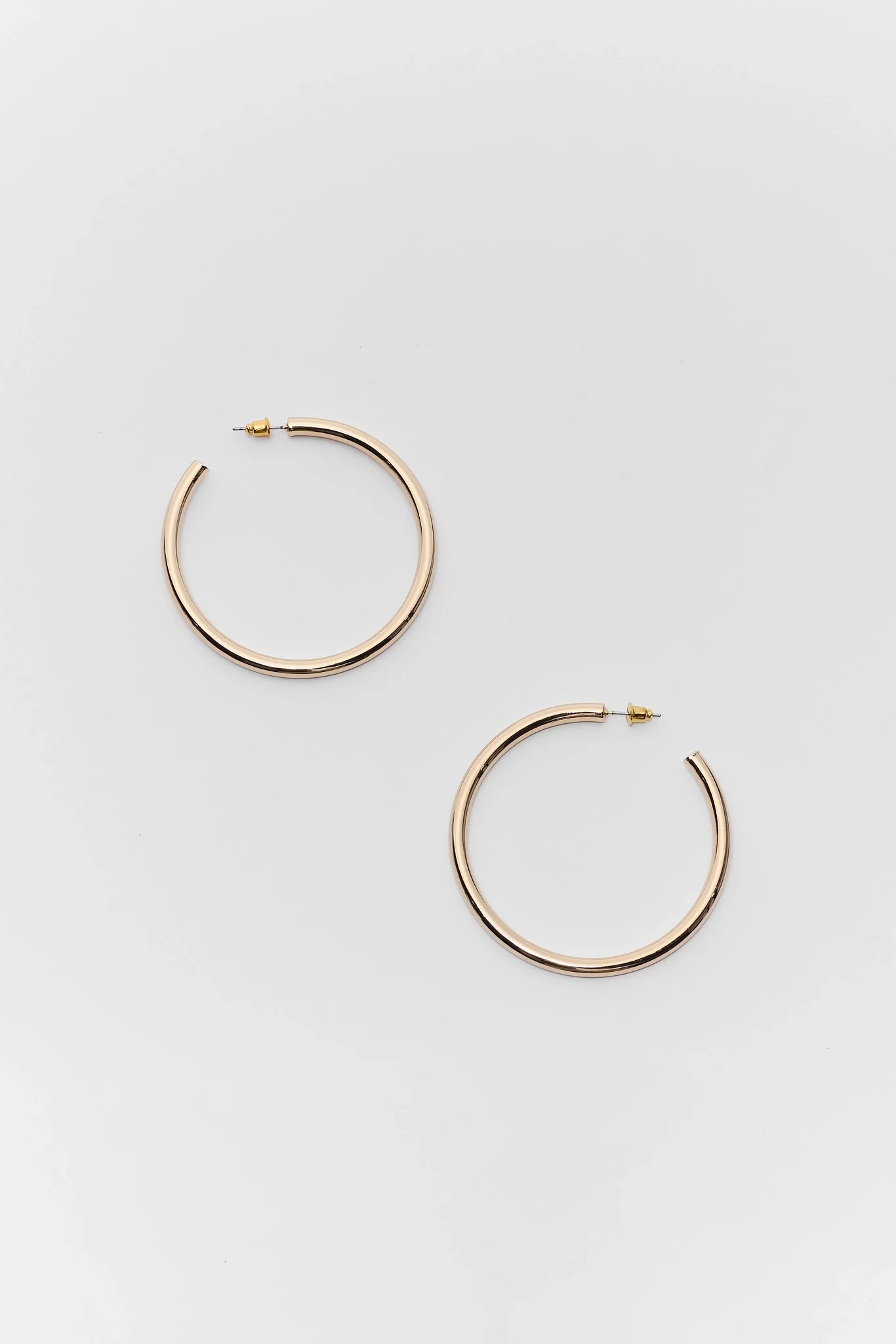 Emily Gold Medium Hoop Earrings | Avara