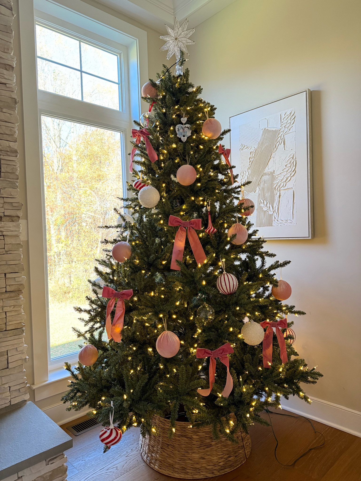 CHRISTMAS DECOR! 🎄🎀🎅🏼

#LTKSeasonal