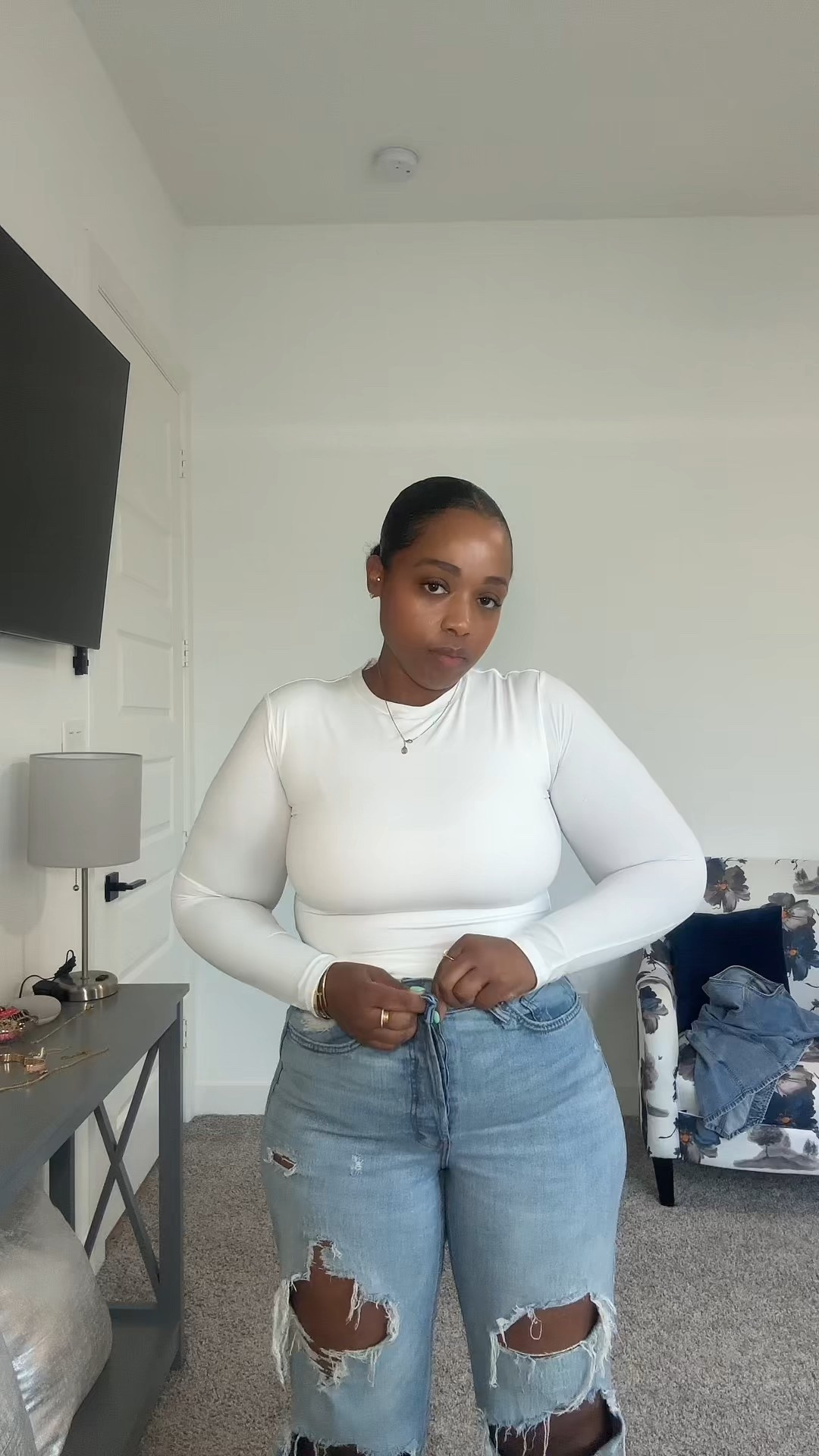 top-  medium 
jeans -  tts 
vest- mediu
 
sneakers -  size down 1 

Ootd - outfit - jeans - top - adidas - spring outfit - spring - winter fashion - winter ootd - 

#LTKShoeCrush #LTKFindsUnder50 #LTKStyleTip