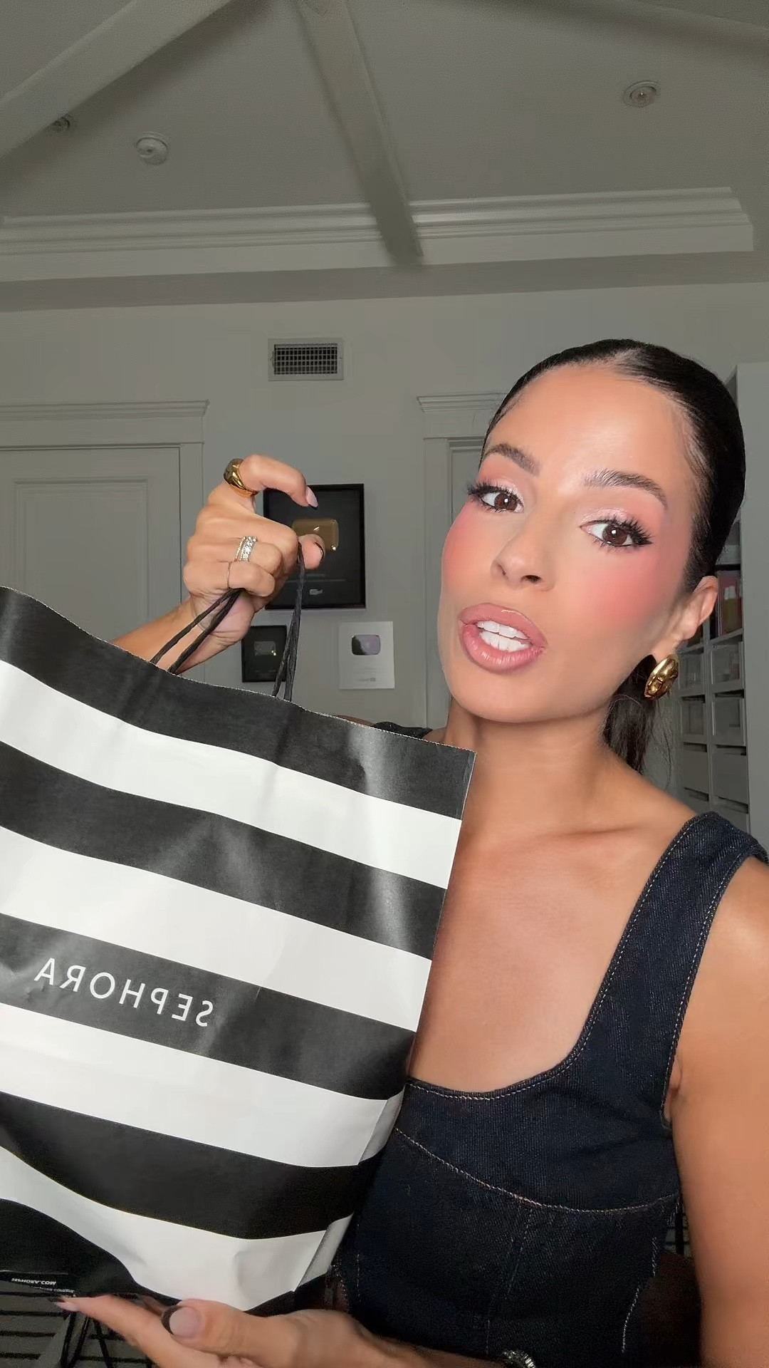 The @sephora Savings Event is happening. This is what you need! ✨
#sephorapartner #SephoraHaul
Join the Beauty Insider Program & save!
Insider 10% off site-wide. 
VIB 15% off site-wide. 
Rouge 20% off site-wide. 
EVERYONE will receive 30% off the Sephora Collection! Use code: EVERYTHING
🛒Buy Online, Pick Up In Store and Same Day Delivery! https://liketk.it/5vLue

#LTKFindsUnder50 #LTKHoliday