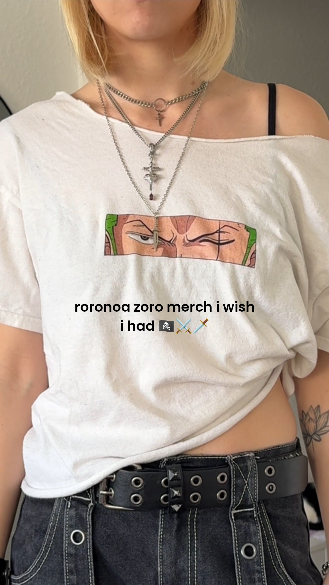 one piece merch of zoro that i wish i had 👀⚔️🗡️