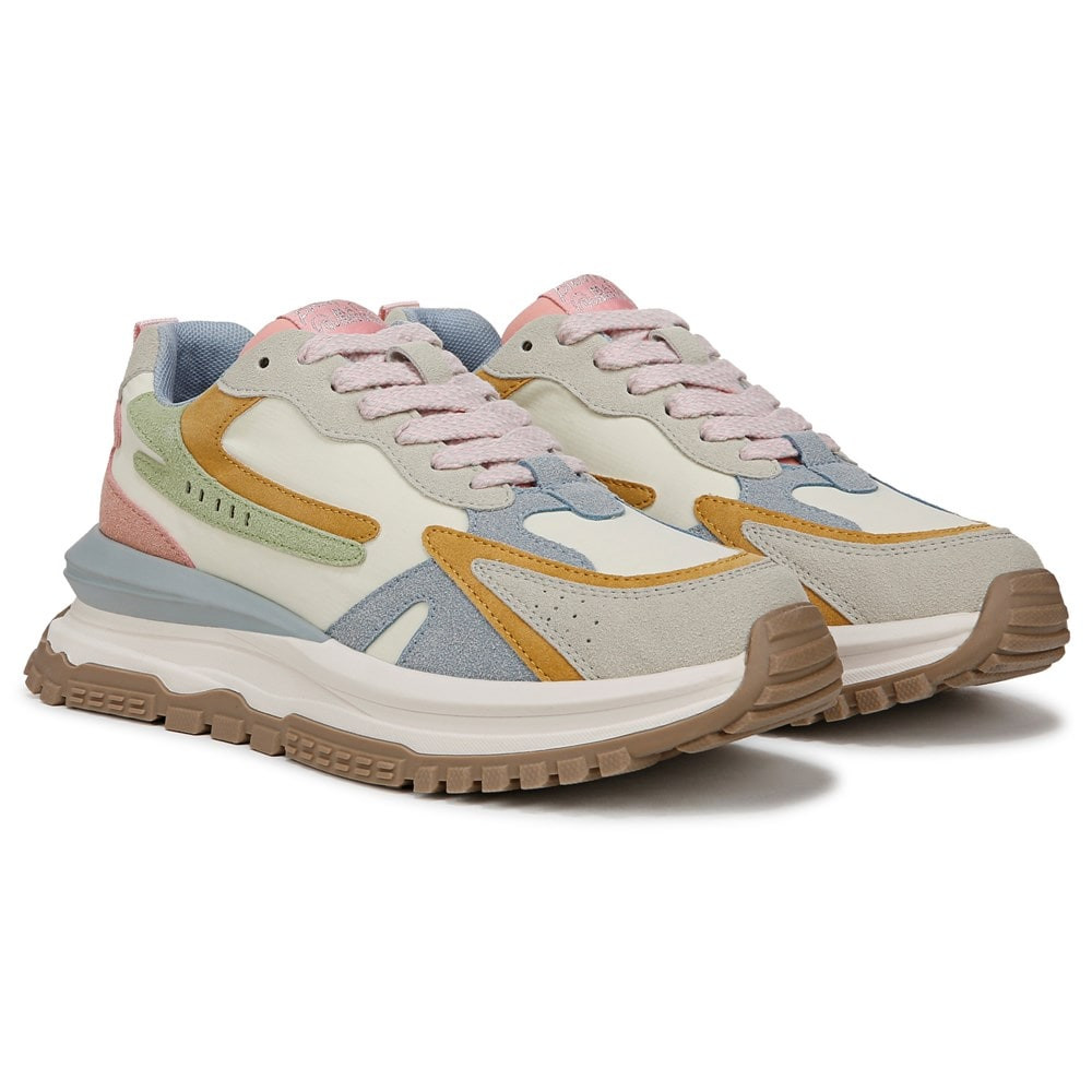 Women's Leo Retro Lace Up Sneaker | Famous Footwear