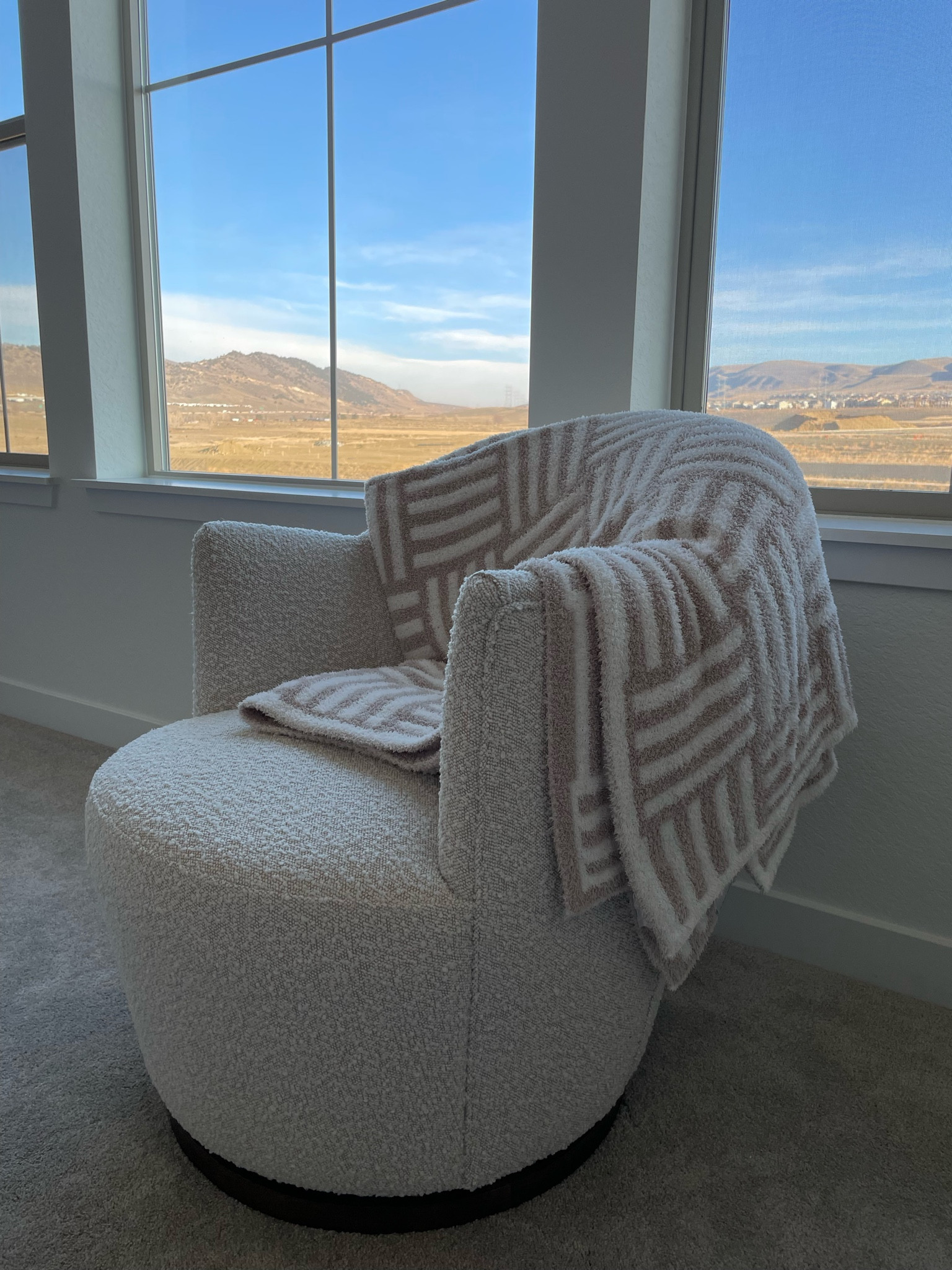 3 pound buttery blanket 

#LTKFind #LTKsalealert #LTKhome