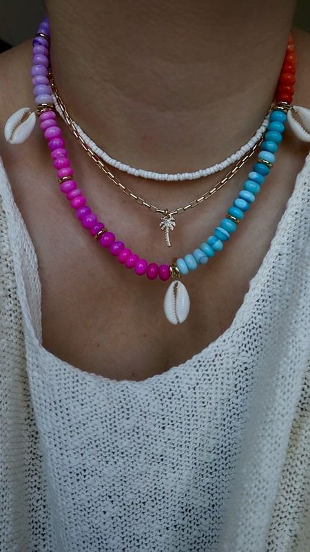 Feels like summer✨

#summeroutfit #jewelry #necklaces #jewelrylayering #vacation #lightknit #pullover #gift #giftidea 



#LTKVideo #LTKGiftGuide #LTKfindsunder100