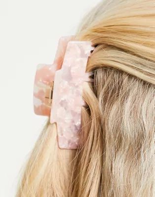 ASOS DESIGN hair claw with double prongs in pink | ASOS (Global)