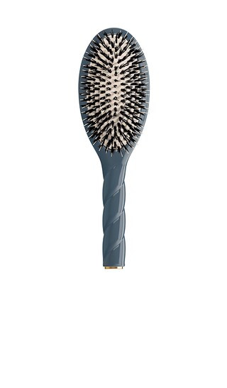 La Bonne Brosse Large Brush N02 in Ink Blue. | Revolve Clothing (Global)