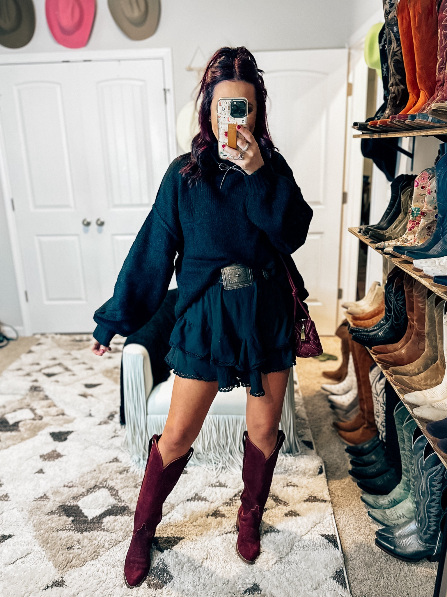 Winter outfit idea all black outfit 

#LTKHoliday #LTKStyleTip #LTKFindsUnder100