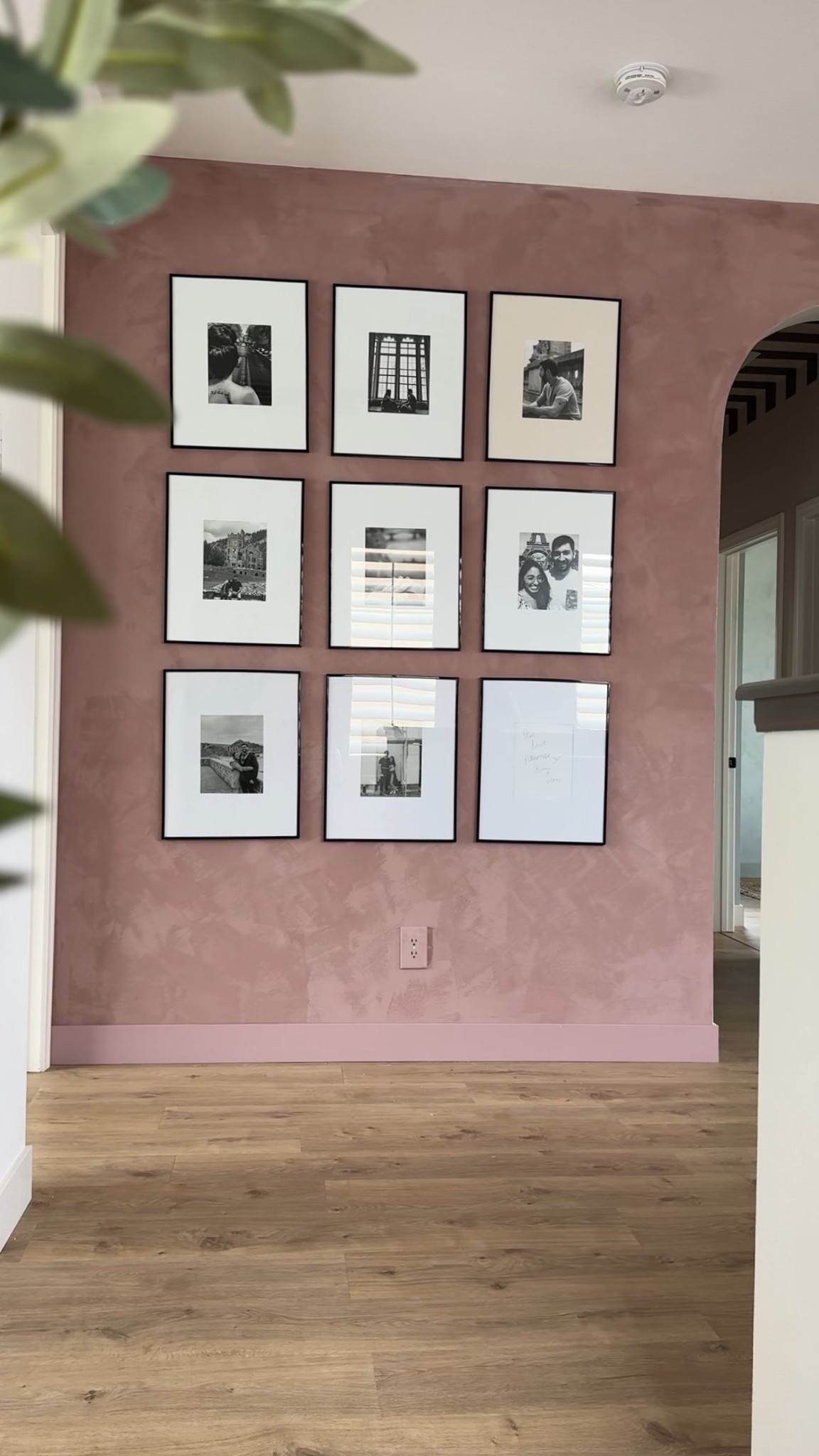 Photo gallery wall frames #homedecor #galleywall #pictureframes

#LTKHome