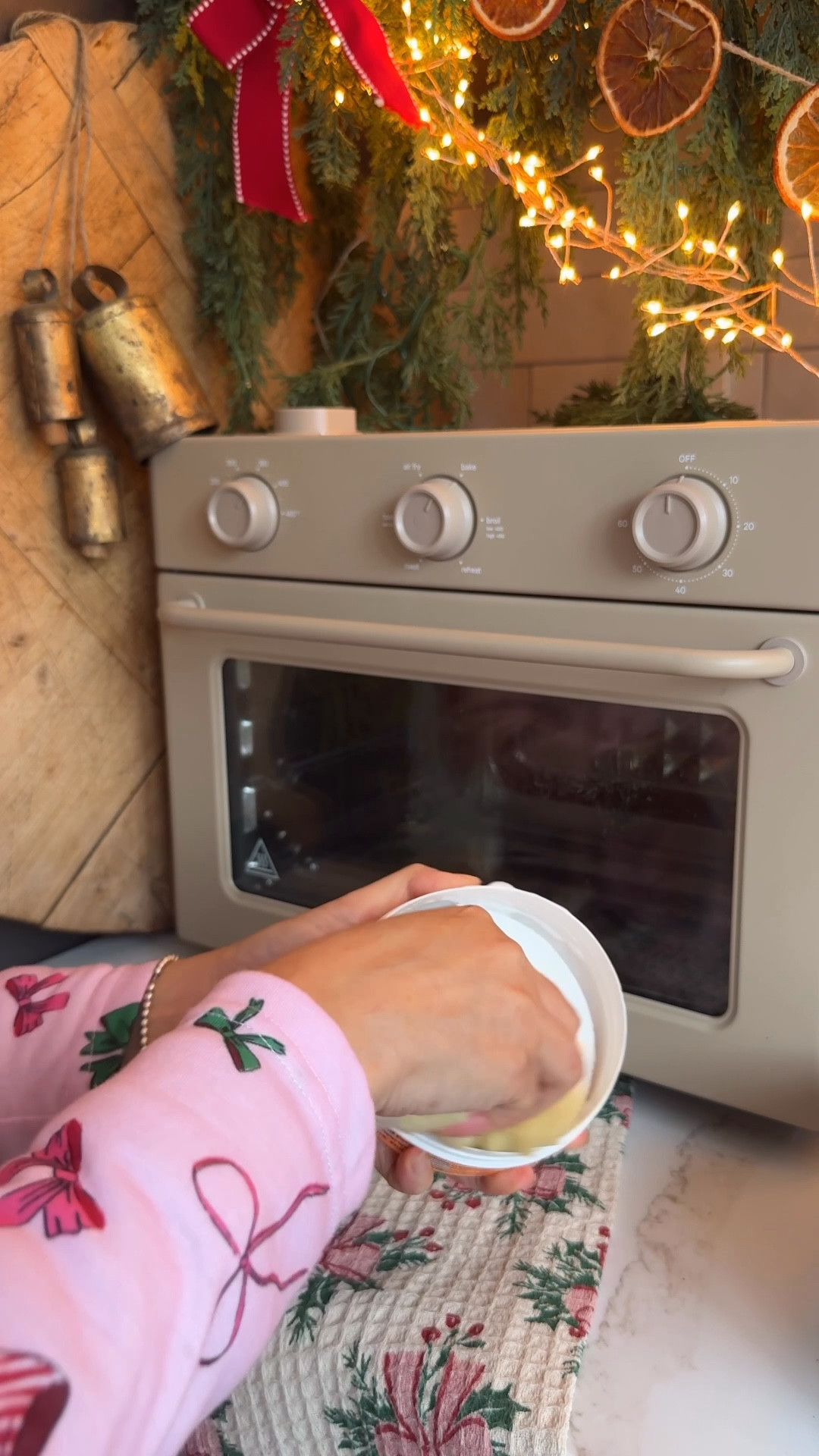 My fav way to clean my ovens! 

#LTKHome #LTKfoodie