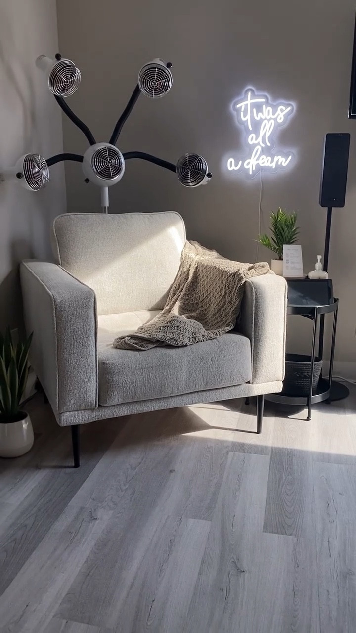 Cozy salon corner setup with infrared lamp ✨

Creating a relaxing, aesthetic space with this accent chair + infrared therapy lamp for heat, comfort, and elevated client experience. Perfect cozy corner for beauty, wellness, and self-care moments.

Linked similar chair + infrared lamp 🖤

#LTKHome #LTKdayinmylife #LTKBeauty