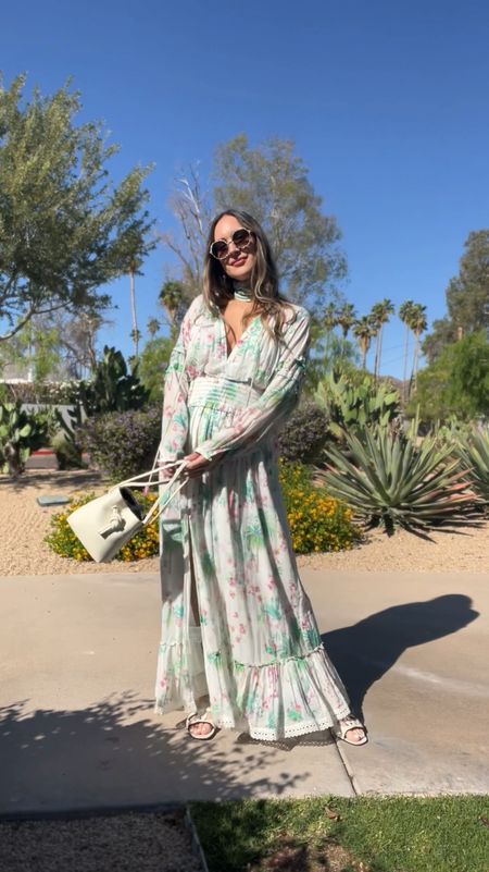 What I wore to dinner in Scottsdale, a Hemant and Nandita maxi dress (old), with white sandals and Jennifer Behr accessories 🤍