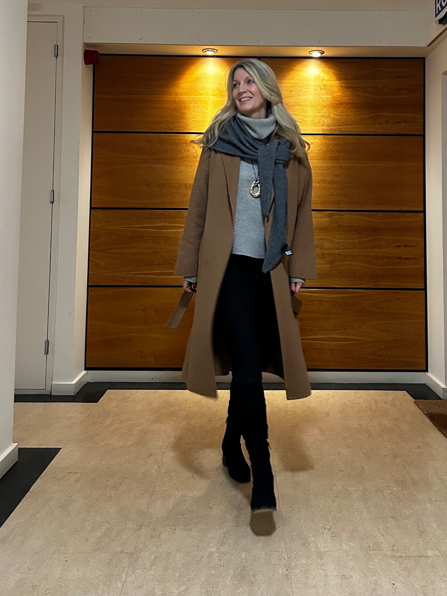 Boots | Cold weather outfit #LTKCyberWeek

#LTKover50style #LTKwinter