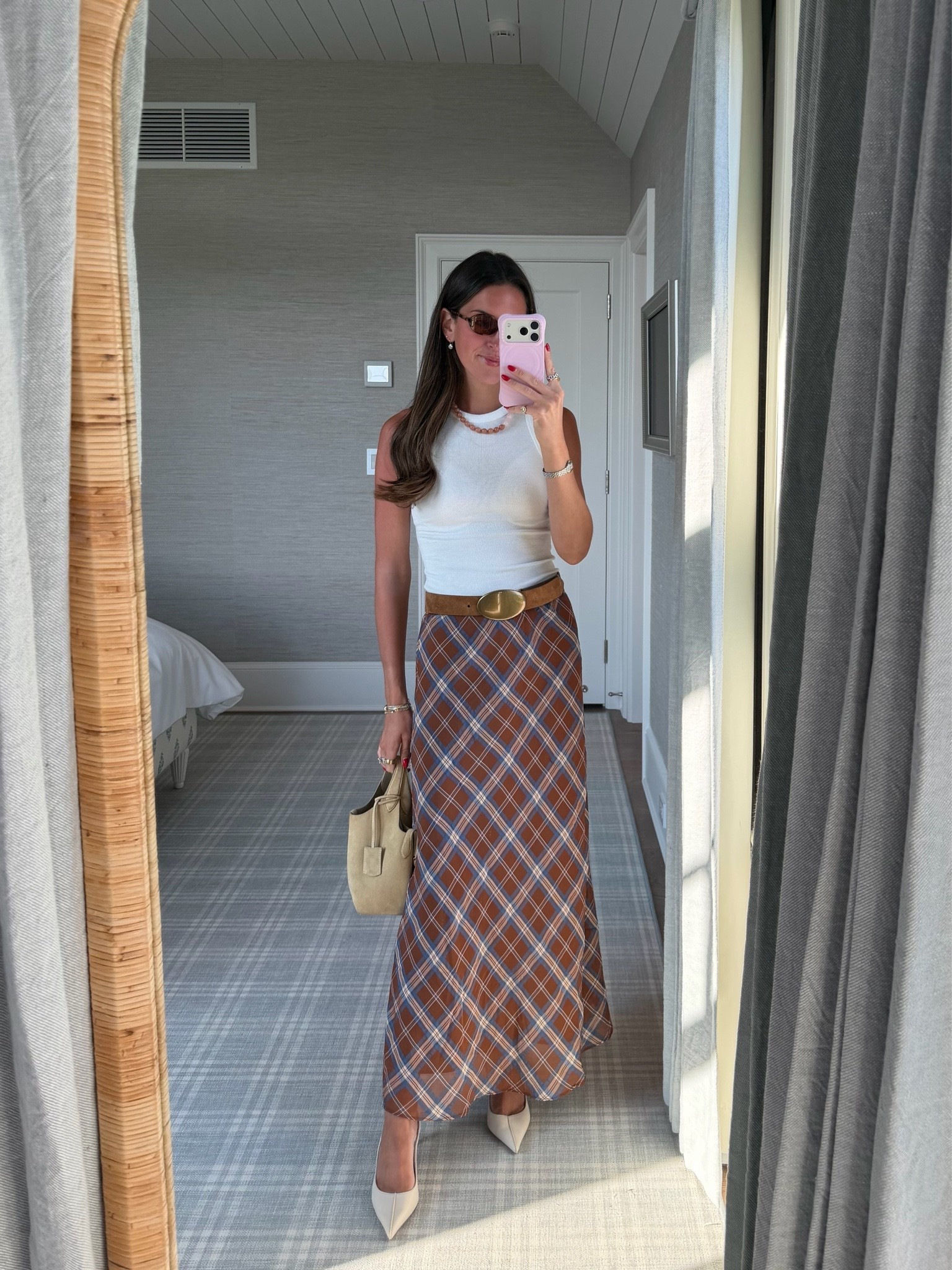 Xsmall skirt

Fall outfits 
Fall skirts 
Kitten heels 
Fall trends 
Belts

#LTKgrwm #LTKootd #LTKSeasonal
