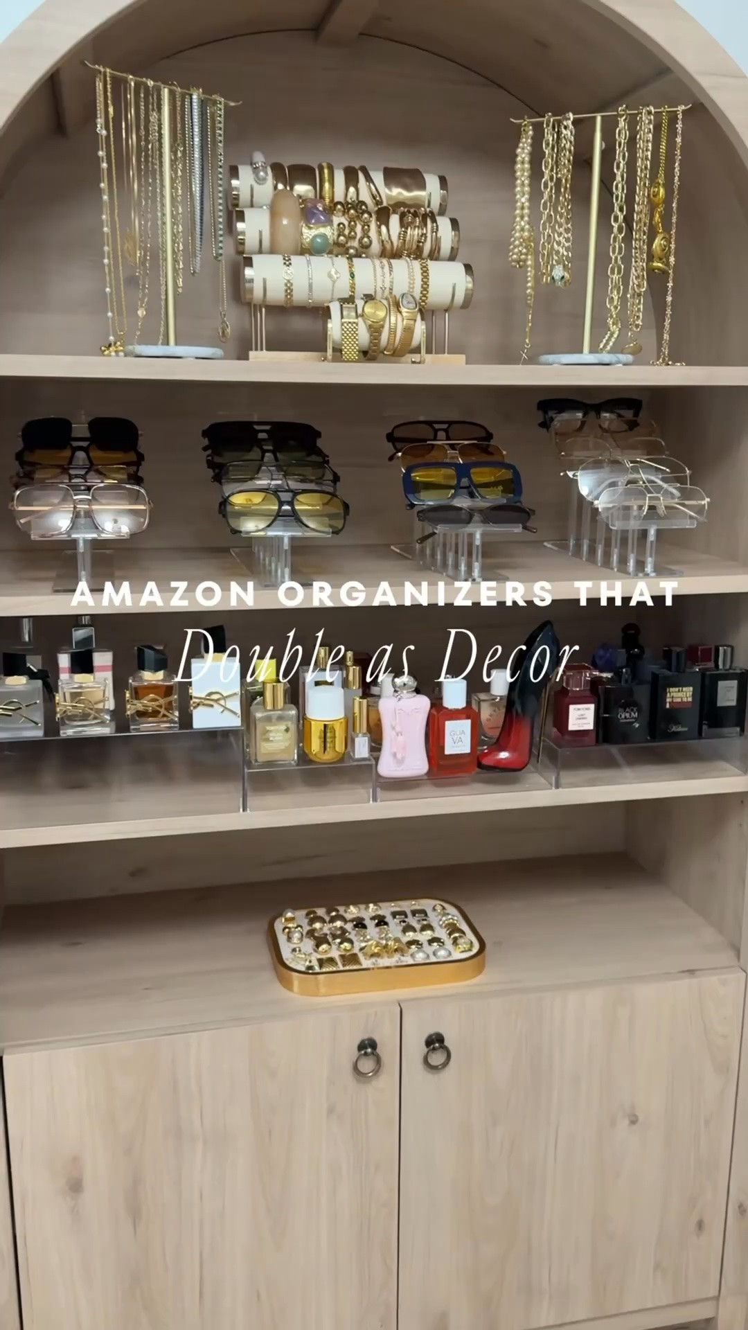 Scroll to shop! ✨ My favorite accessory organizers. Everything is linked below.👇🏾

Desliza para comprar. ✨ Mis organizadores favoritos para accesorios.

📲 Download the free LTK app & follow me @kirasfashionfinds to shop all my daily finds.

#LTKSaleAlert #LTKHome #LTKdayinmylife