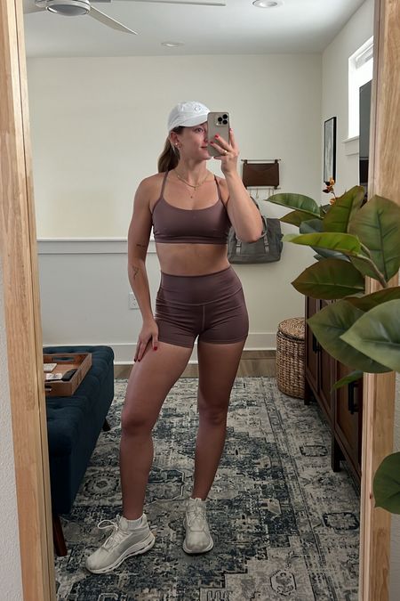 Recovery day outfit 🫶🏼 alo workout set, alo biker shorts set, alo activewear, activewear outfit, cloudnova sneakers, walking outfit, gym outfits, aesthetic workout sets, workout outfits, workout 
