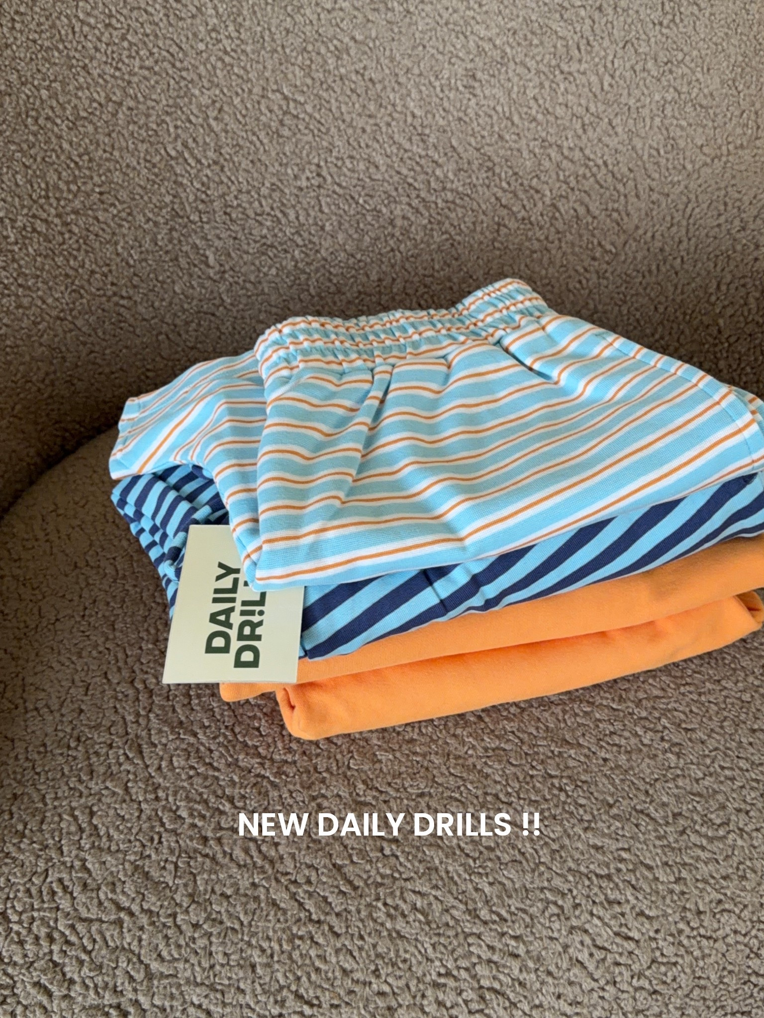 I always wear a M/L in daily drills even almost to my third trimester there’s plenty of room and stretch in shorts. Super oversized and slouchy which I love! I’m 5’ 5” and I always cuff the shorts once! #bresheppard #momstyle 