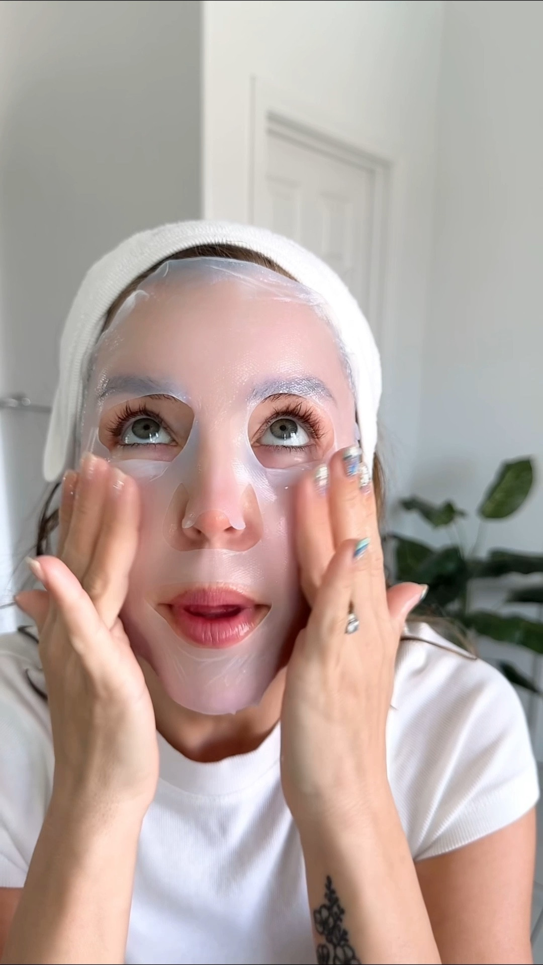 My skin felt instantly plump and hydrated, perfect mask for when you need a serious moisture boost! 


#LTKGiftGuide #LTKWatchNow #LTKSeasonal