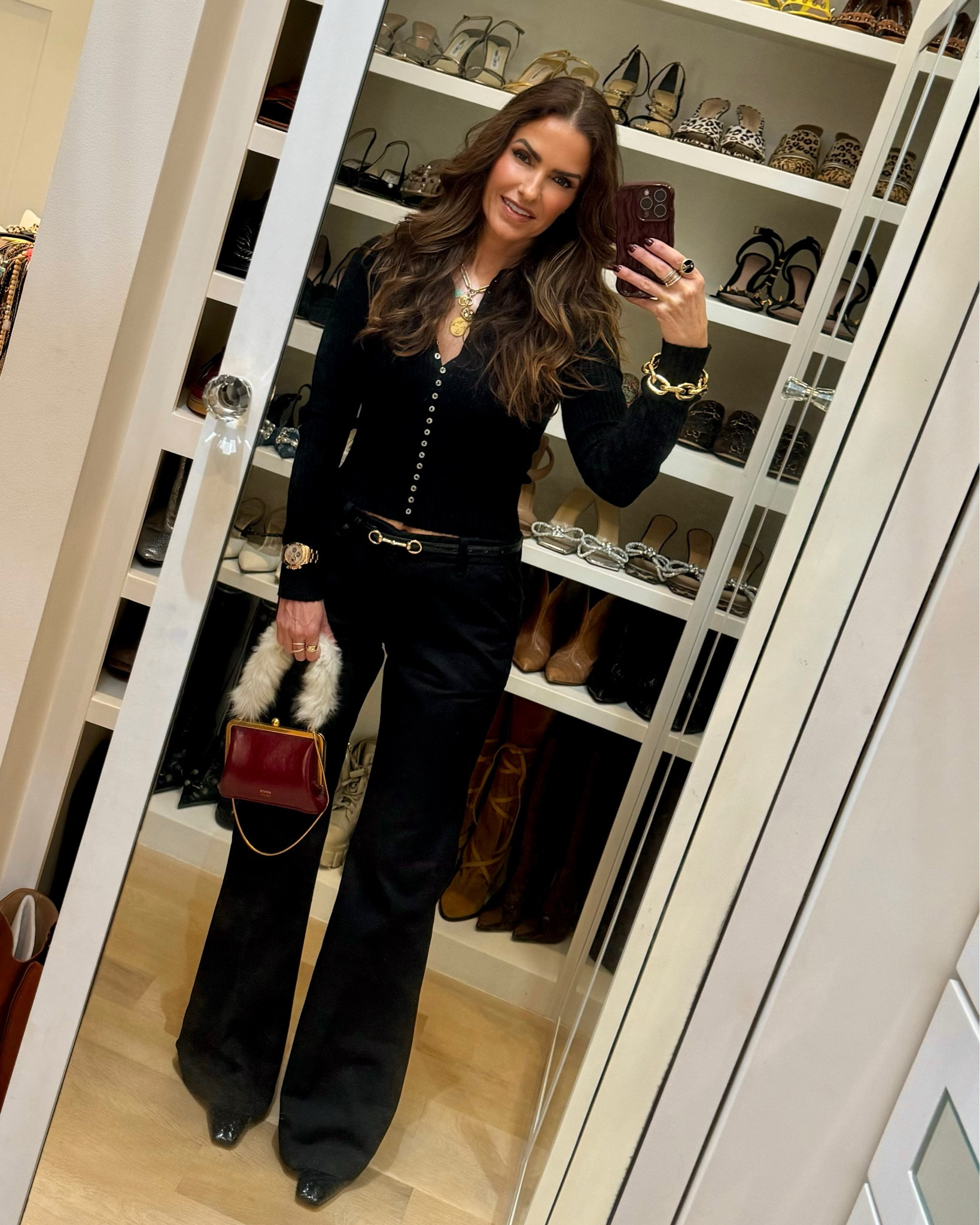 the perfect #gno attire for the holidays🖤 shop this gorg sweater that i own in 2 colors (for less $80) + the rest of my look! 

sweater runs tts wearing a small & my brand of pants tends to run slightly small i’m wearing a 4/27 i sized up to a 27 & are on major sale rn!! 


#LTKHoliday #LTKGiftGuide #LTKSaleAlert