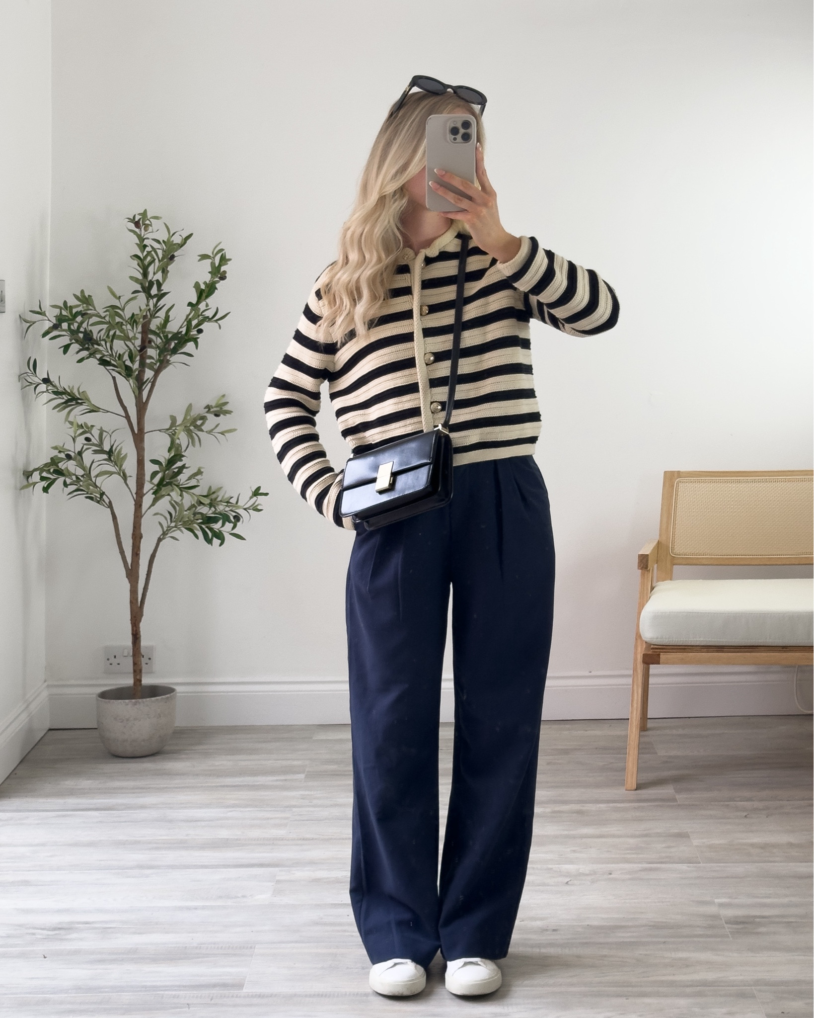 Stripes for autumn 🍂 

Stripe cardigan / navy trousers / Abercrombie Sloane / vejas / 

#LTKautumn #LTKeurope #LTKstyletip