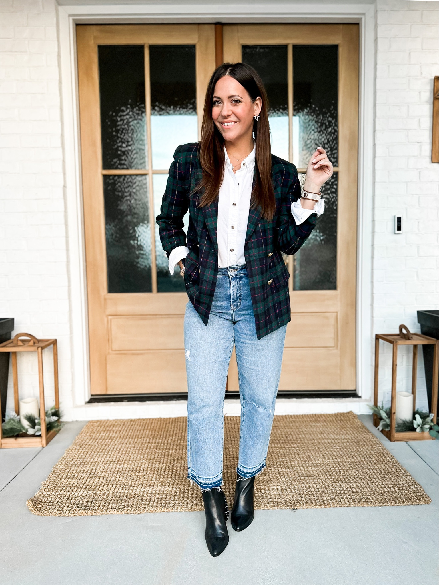 Button up- tts or size up for a more oversized fit
Jeans - tts
Blazer is a thrift store find. I will try to link some similar ones  

#LTKSeasonal #LTKstyletip #LTKunder50