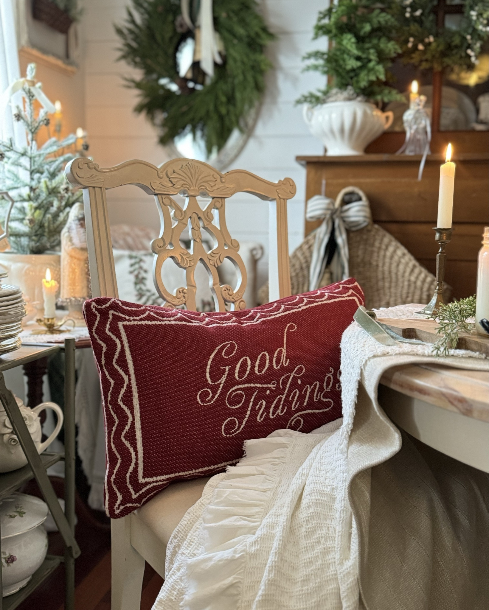 Good Tidings Christmas Pilloww

#LTKHoliday #LTKSeasonal #LTKHome