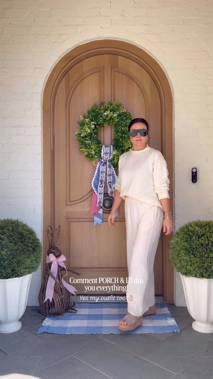 Make it look Fancy but keep it Affordable~Spring Porch edition.
👉🏼Type PORCH & I’ll dm you everything I used to create this look including my outfit. 

Here’s what I love about a good green wreath…it works for almost every season. Just charge up the ribbon .