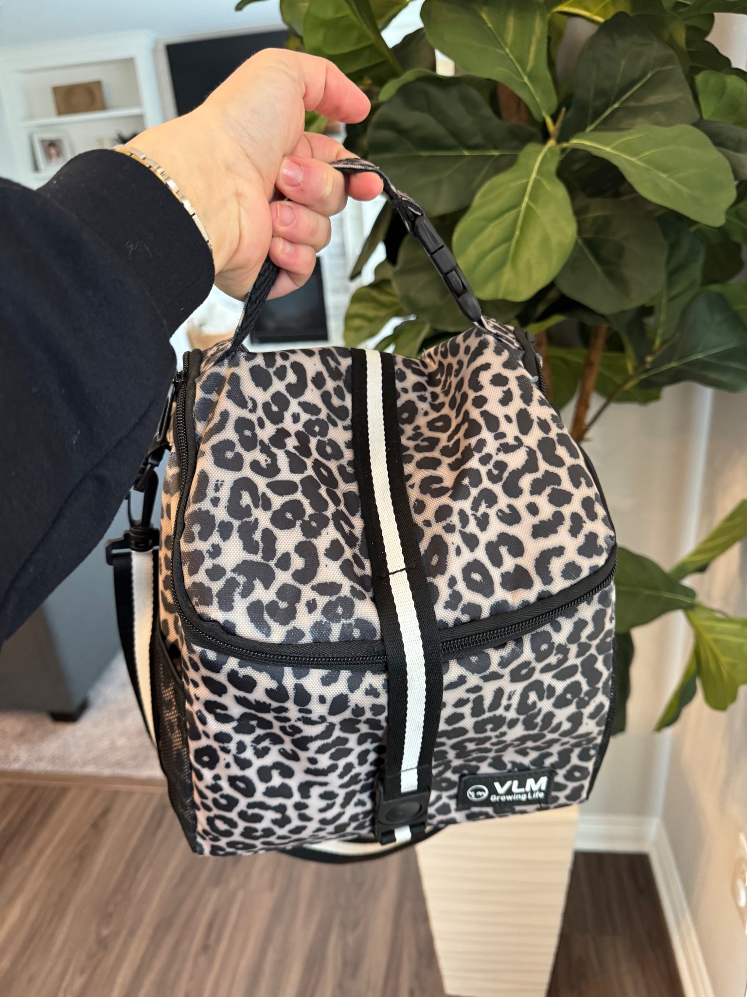 Amazon Lunch bag I use for my 12 hour shifts 

#LTKfitnessgoals #LTKActive #LTKfoodie