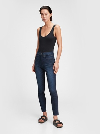 High Rise Skinny Jeans with Secret Smoothing Pockets With Washwell™ | Gap (US)