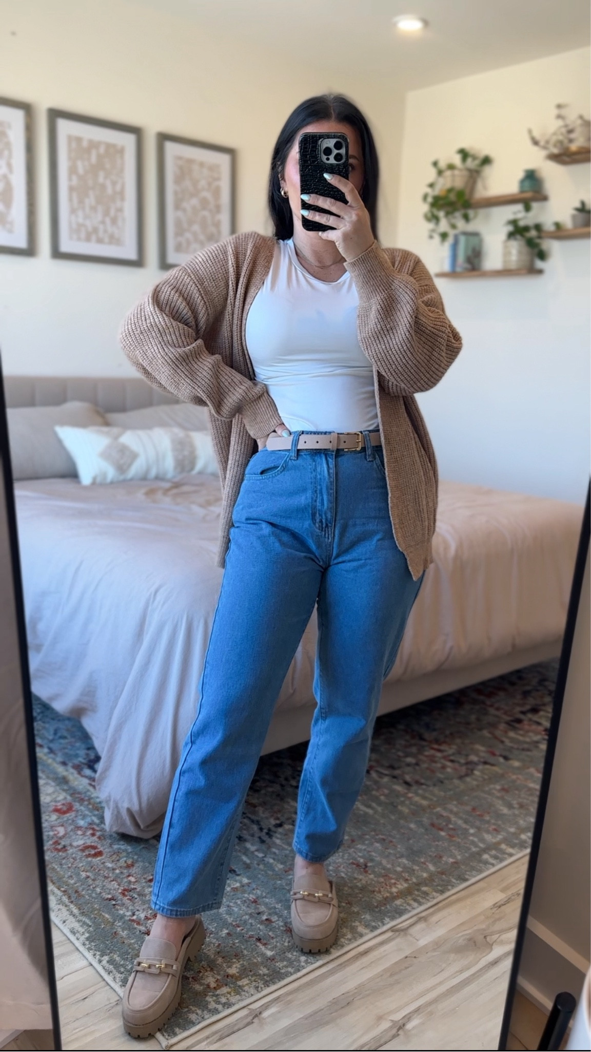 Ootd- white t shirt- beige sweater- high waisted jeans- clogs

#LTKstyletip #LTKfindsunder50 #LTKSeasonal