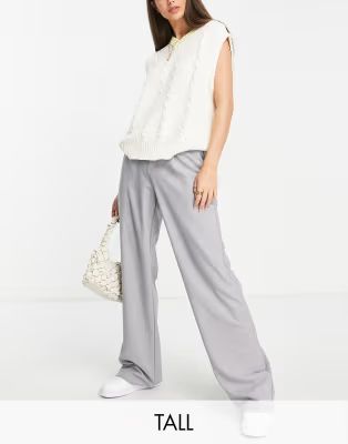 Stradivarius Tall wide leg relaxed dad trousers in grey | ASOS (Global)