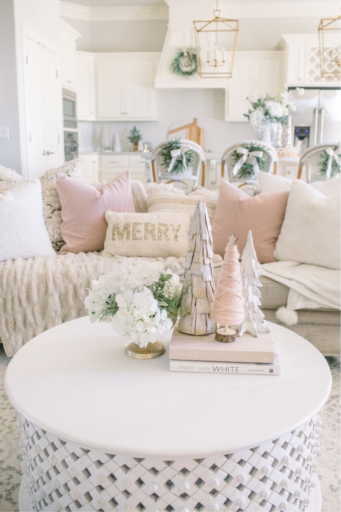 Cozy Christmas living room!

Christmas tree
Christmas decor 
Holiday 

#LTKSeasonal #LTKhome #LTKHoliday