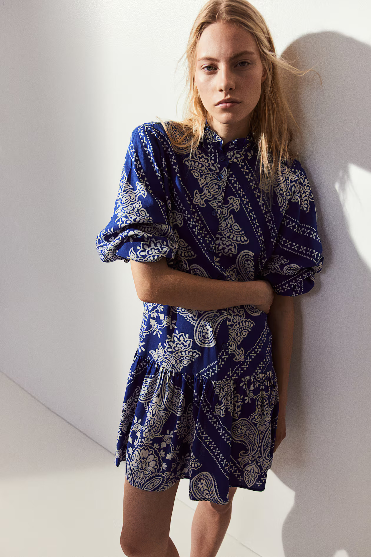 Ruffle-collar Dress - Bright blue/paisley-patterned - Ladies | H&M US | H&M (US + CA)