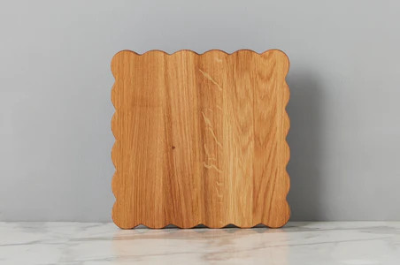 Square Scalloped Cutting Board, Small | etúHOME