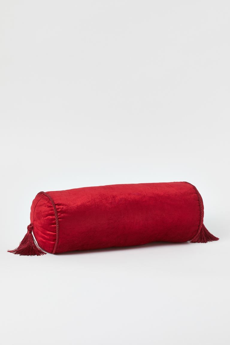 Velvet Cushion with Tassels | H&M (US + CA)