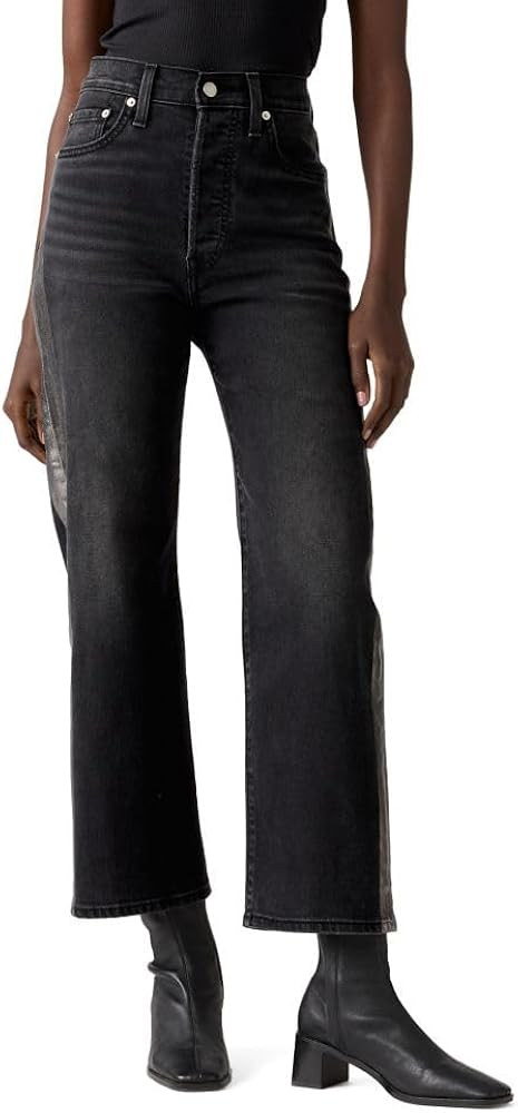 Levi's Women's Ribcage Straight Ankle Jeans | Amazon (US)
