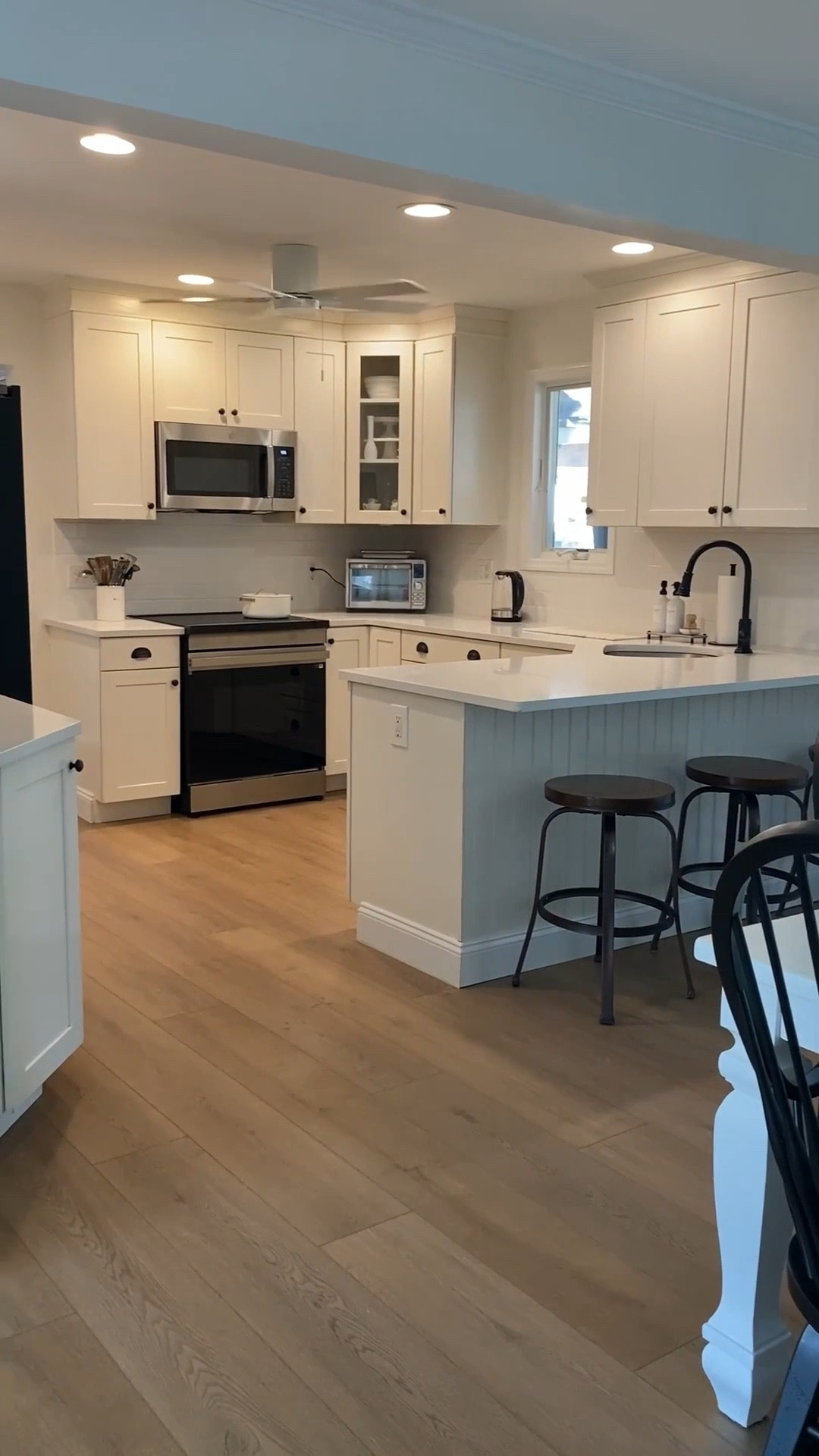 Where simple design meets everyday comfort. Neutral doesn’t mean boring! #kitchen #home 

#LTKHome