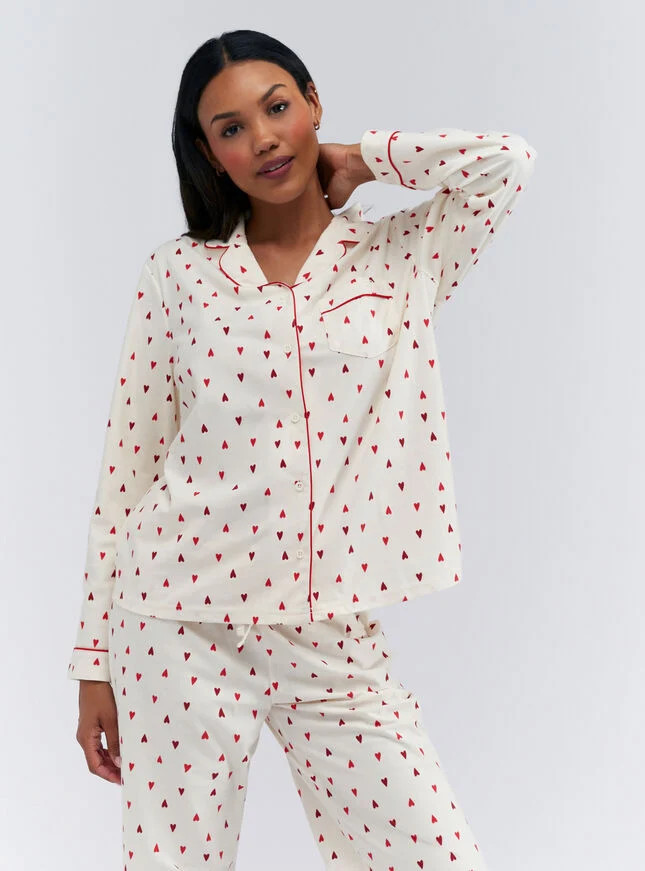 Red heart pyjamas in a bag - Cream | Boux Avenue (UK)