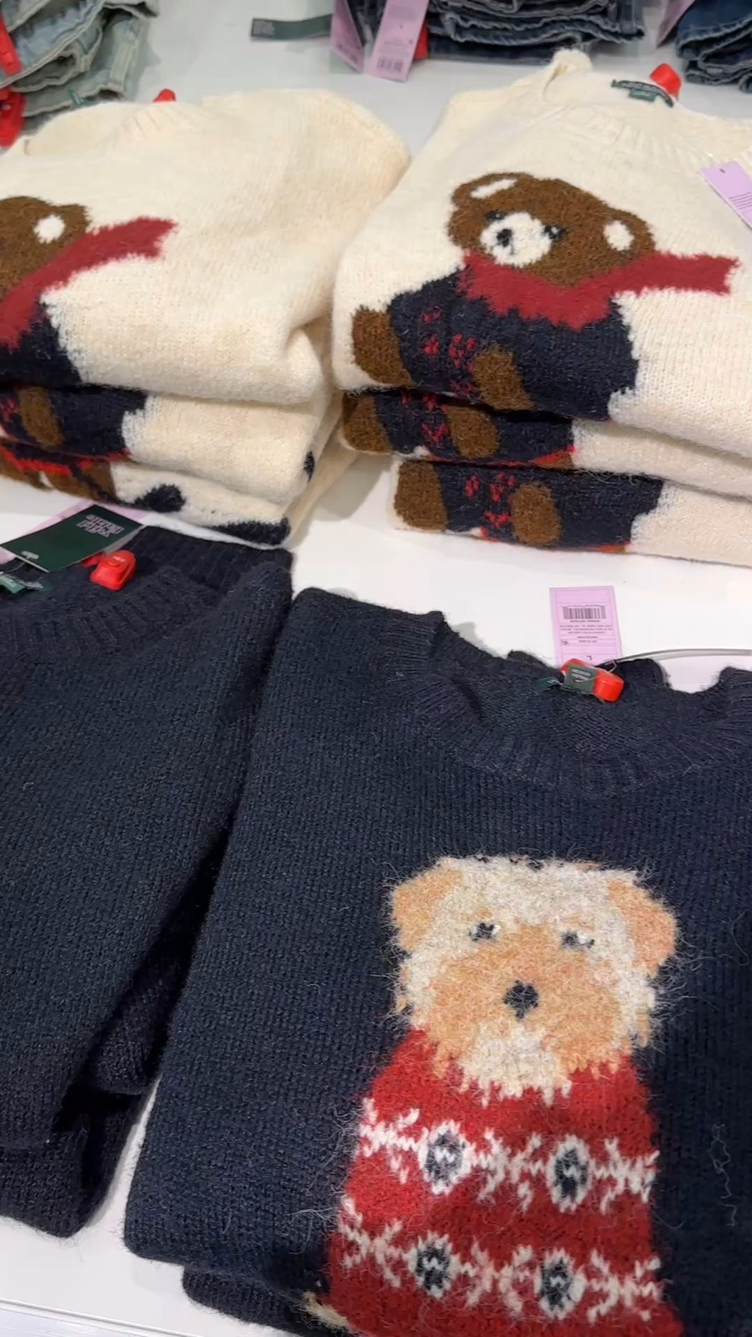 The CUTEST HOLIDAY sweaters 😍 

#LTKStyleTip #LTKHoliday #LTKMidsize