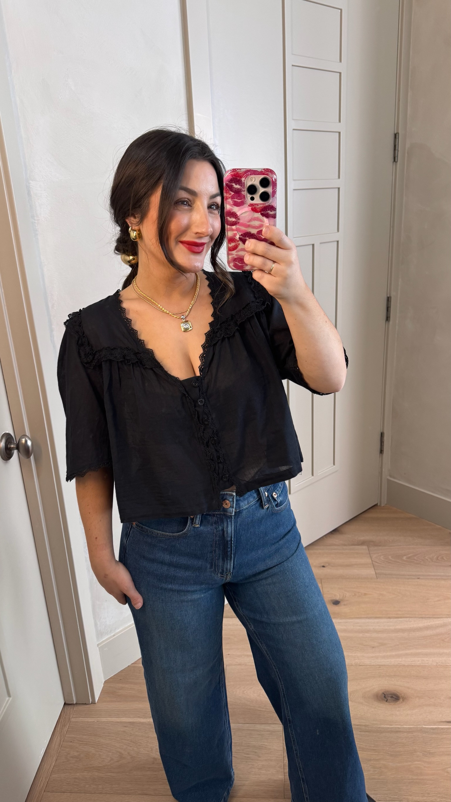 Chic outfit! Cropped top size small, High rise denim size 27 petite 

5'0" 140lbs
Petite friendly

#LTKdayinmylife #LTKootd #LTKPetite